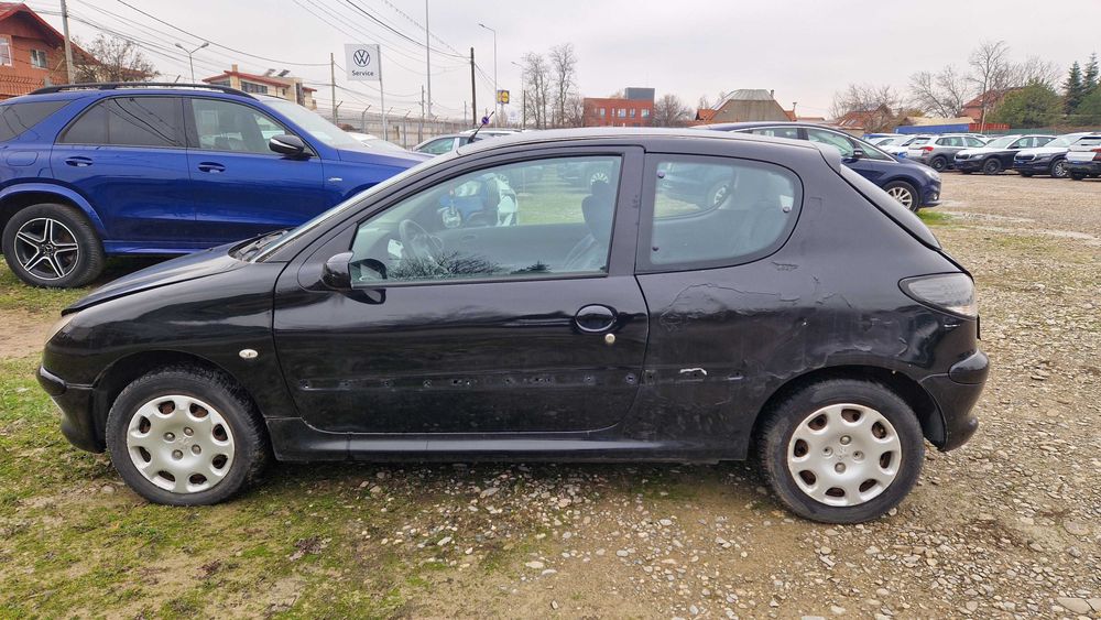 Peugeot 206, 1.4 benzina, an 2001, 195.000 km