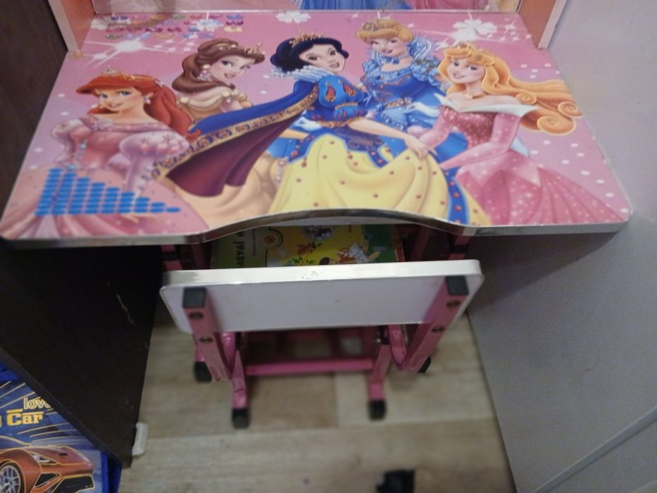 Продам стоо учебный