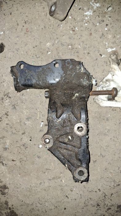 Продам на ниссан серена двигатель ср 20