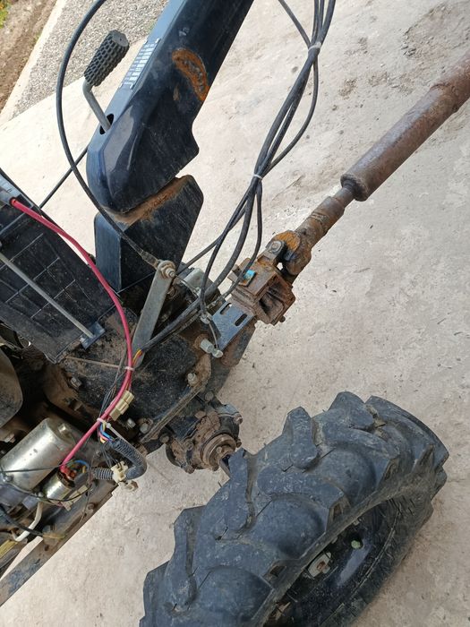Moto kultivator 17 ot kuchli benzin