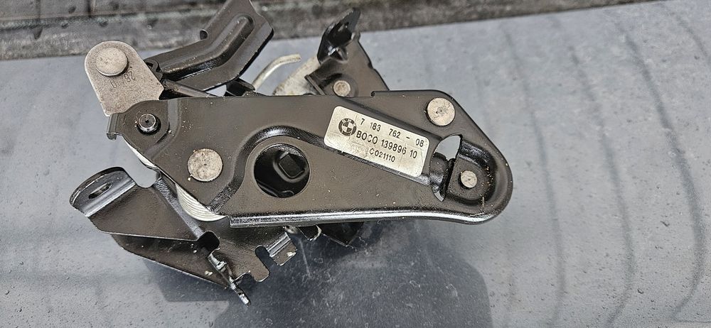 Замок капота BMW