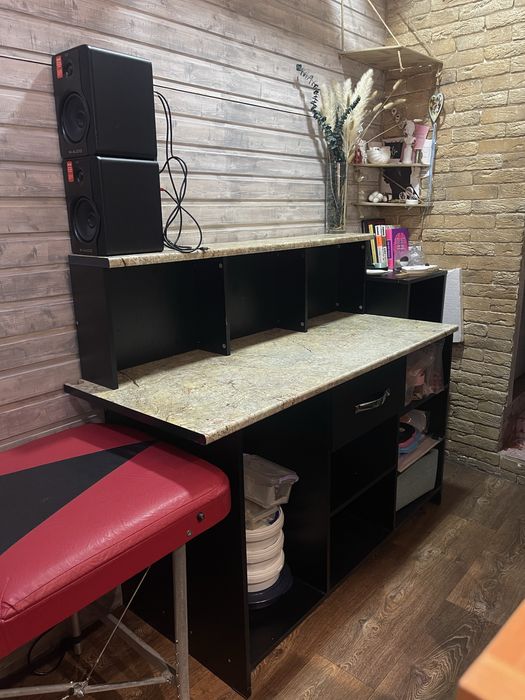 Стол для бизнеса и для дома