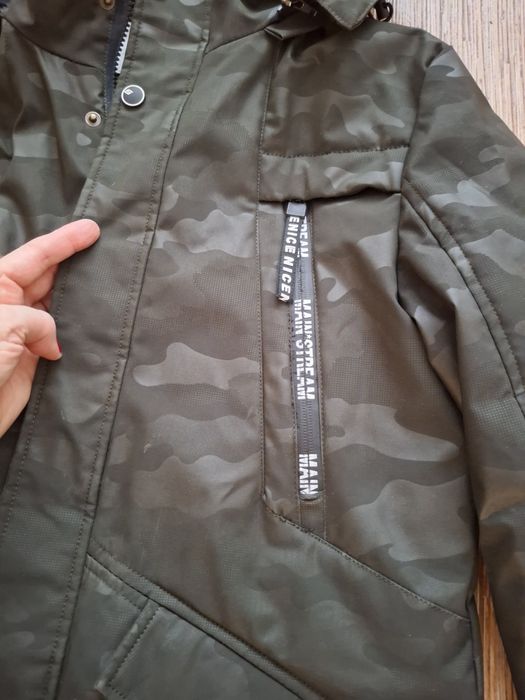 Продам куртку демисезонные