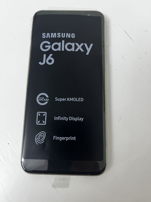 Сиартфон Samsung GalaxyJ6