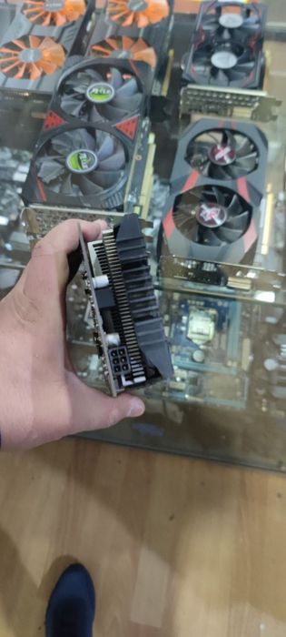 Axle gtx 1050ti 4gb 128bit ddr5 yaxshi holatda! 2ta!