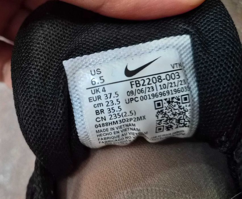 Маратонки Nike revolution 7