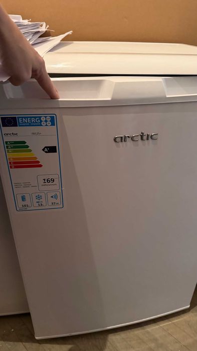 Frigider Arctic FB125+ –NOU, nefolosit, stare impecabilă- preț bun