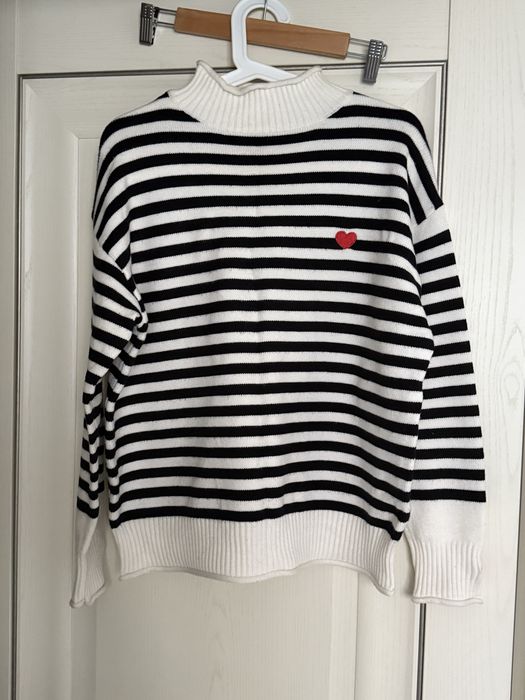 Свитер мягкий в полоску