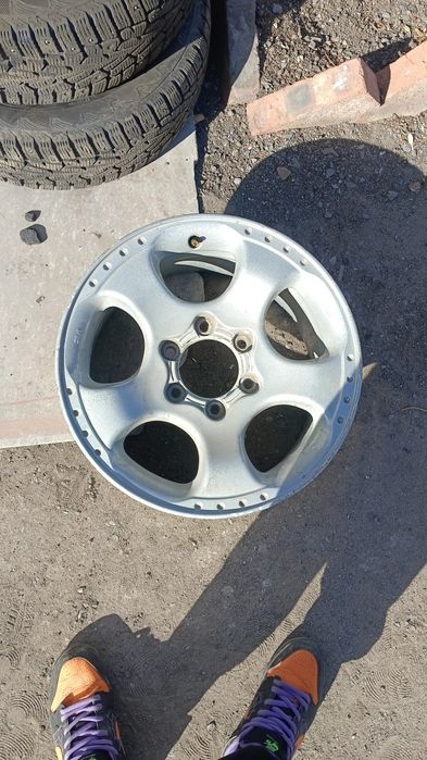 Продам диск на джип Nissan 17 радиус