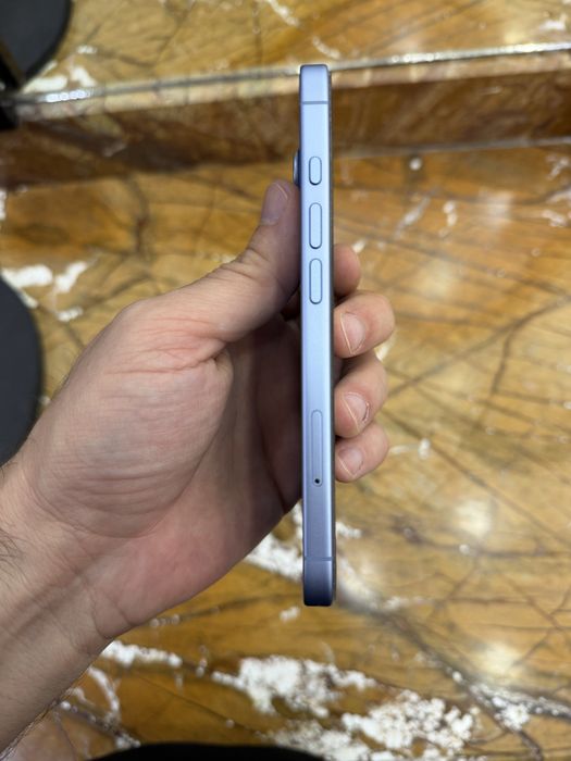 Продам iphone 17