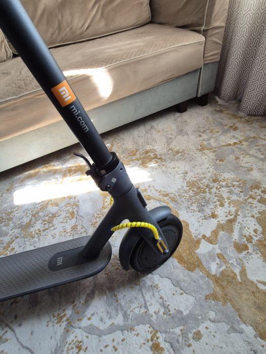 Продам 2 электросамоката xiaomi 3