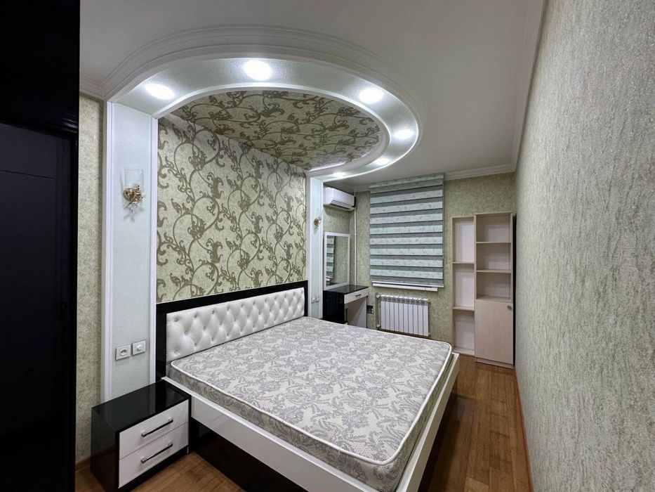 Аренда 3х ком. Космонавт метро