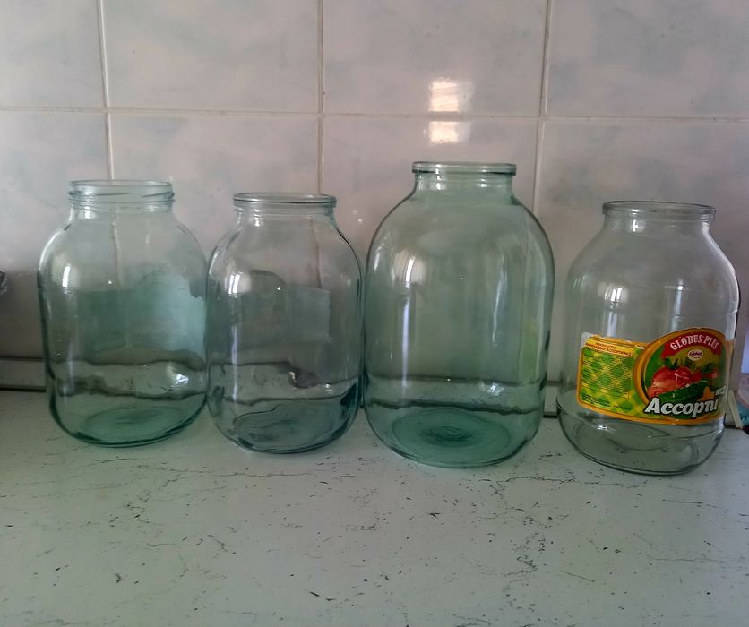 Продам банки 4шт