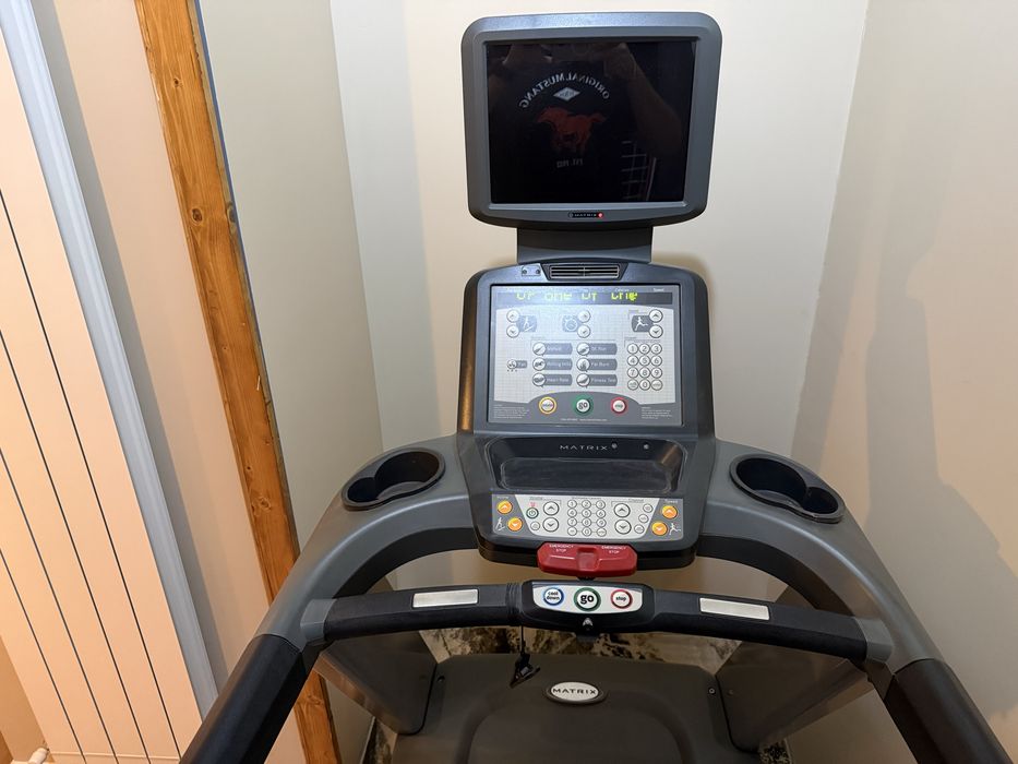 Banda de alergat profesionala MATRIX T5X