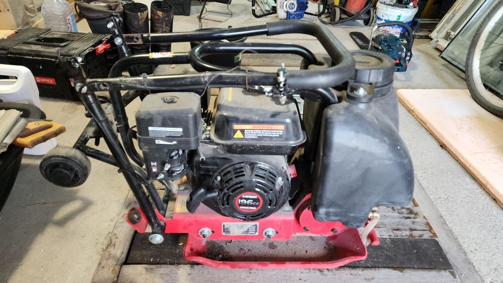 Виброплита Алтеко