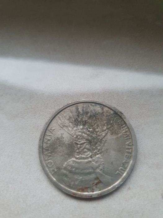 Moneda 100 lei , an 1992 , uzata .