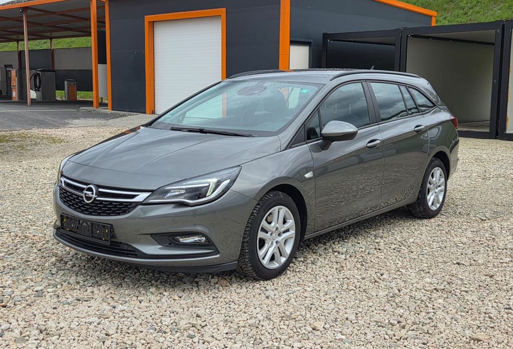 OPEL Astra 2018