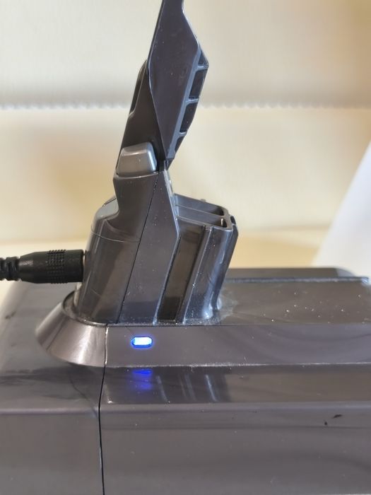 Acumulator Dyson V7
