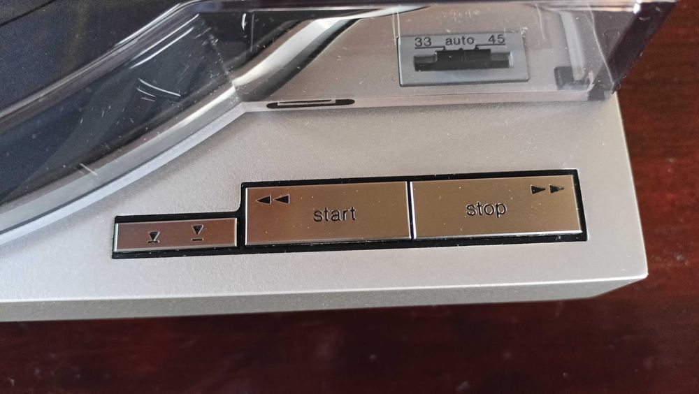 Technics SL-7 Linear tracking turntable