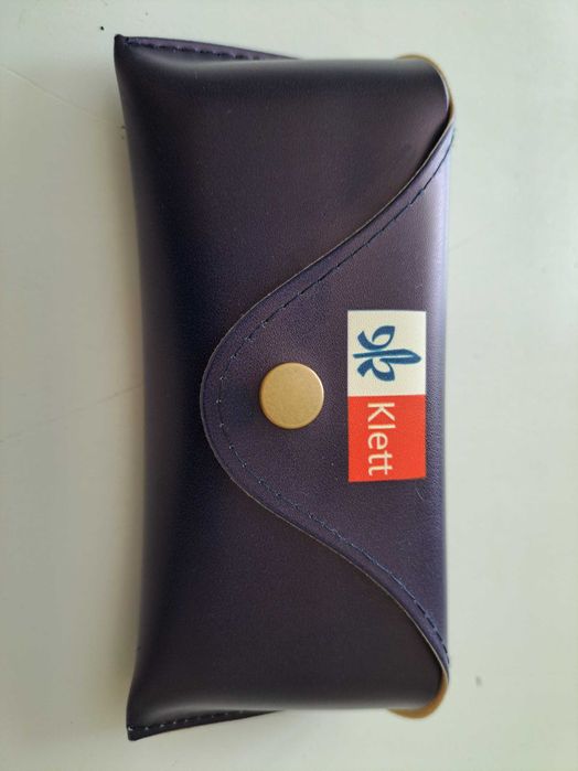 Кутийка за очила  KLETT нова 16 см на 6 см