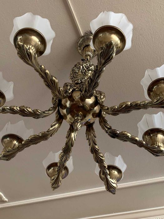 Lampă frumoasă din cupru, bronz, cu simboluri Bacchus. model deosebit,