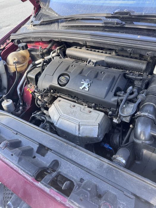 Vând Peugeot 308 1.6VTi