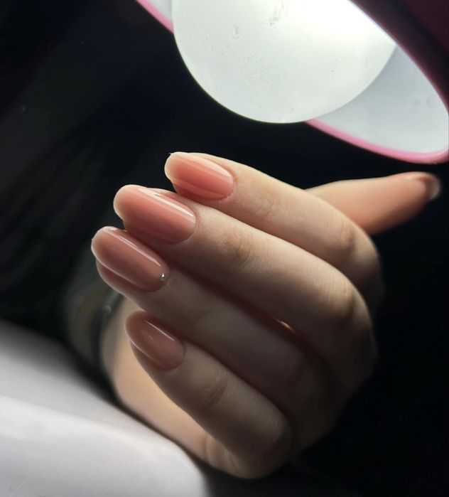 Unghii cu gel (constructie, intretinere, oja semipermanenta, mani-ped)