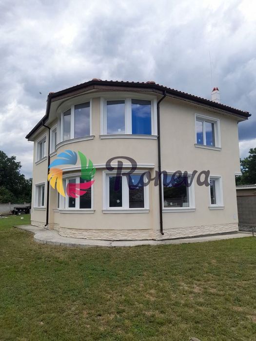 Къща в Варна, област-с.Каменар площ 138 цена 259000