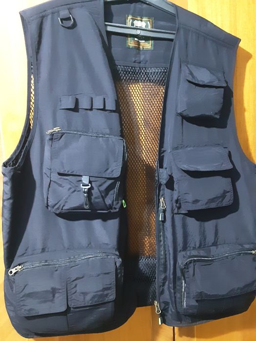 Продам новую безрукавку