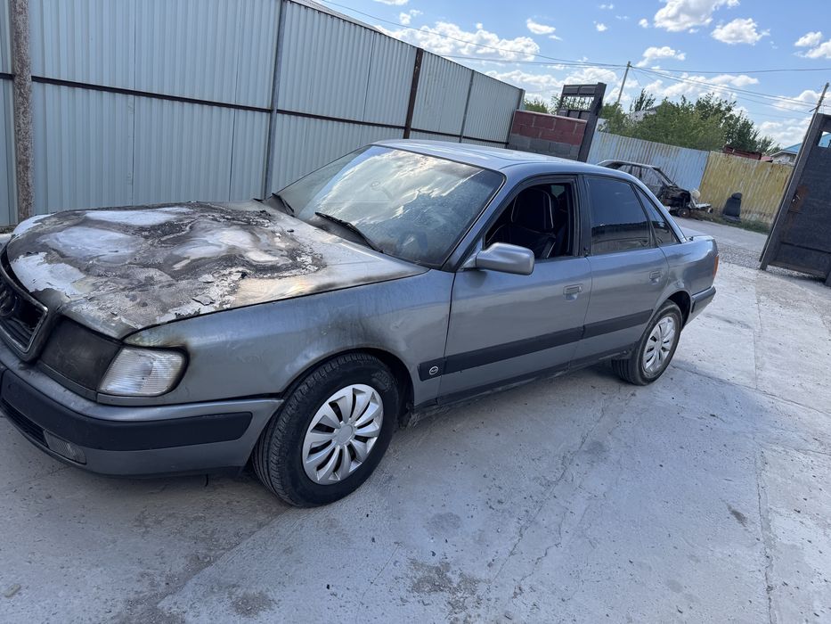 Авто разбор на ауди 100 с4