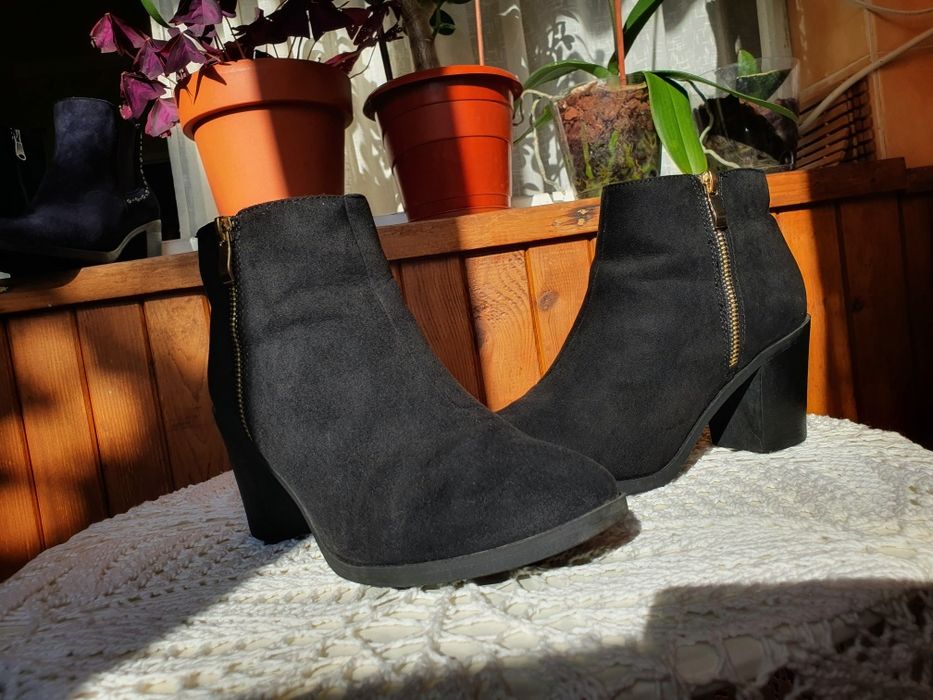 Дамски ботуши на ток