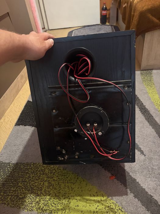 Vand stație sony si boxe magnat