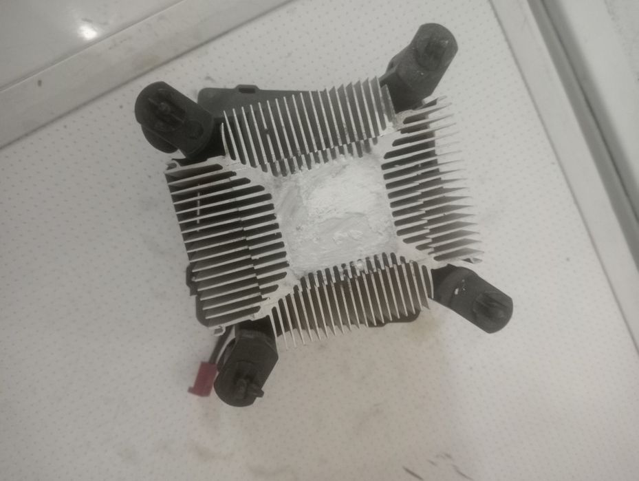 продам штатный кулер Deepcool