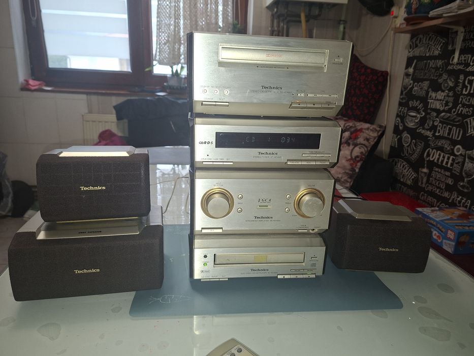 Hi-Fi Audio Technics,  sistem audio cu telecomandă + boxe, Japonia