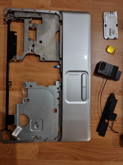 DEZMEMBRARI Laptop HP Compaq Presario CQ61 CQ 61