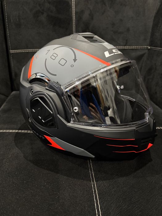 Модуларна каска LS 2 Advant