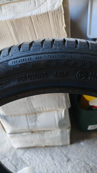 4 бр Летни Contininental Ultra Contact 235 40 18 DOT4424