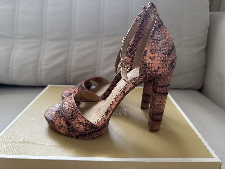 Босоножки Michael Kors 36 размер