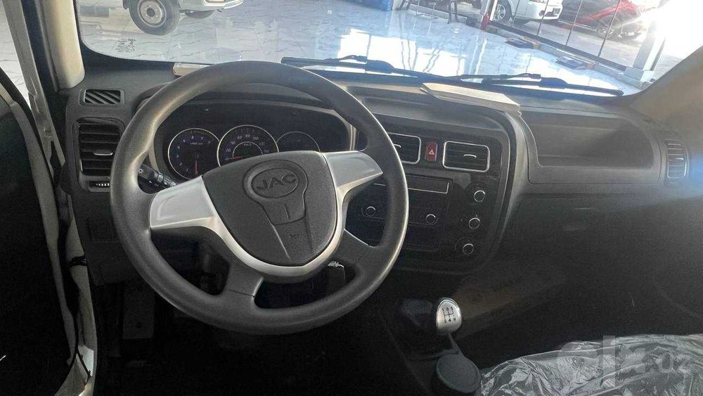 Продаётся новый JAC X 200