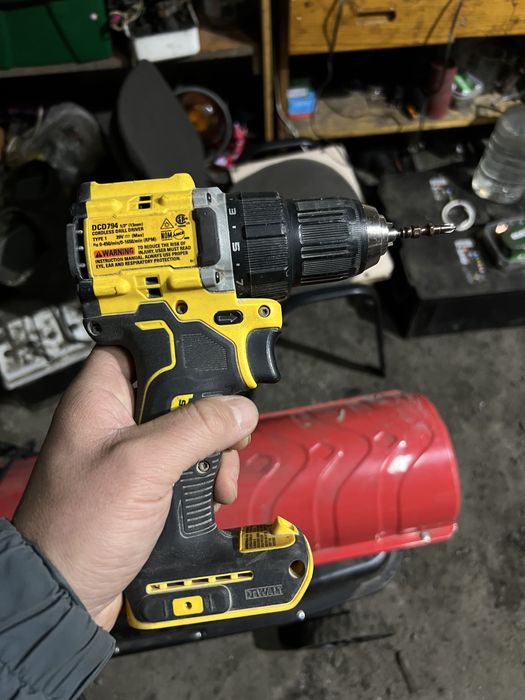 Девальт dcd794 в отличном состоянии