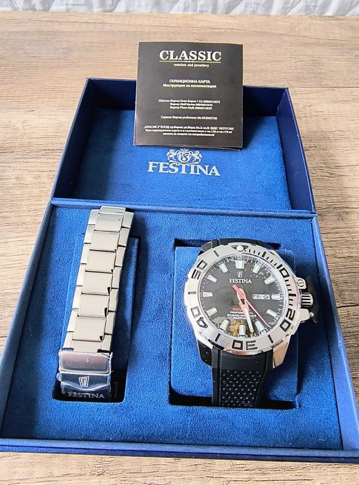 Нов часовник Festina Proffesional Diver 20 Bars . Закупен от Класик с документи