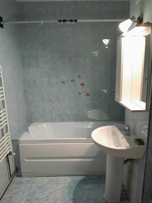 Inchiriez garsoniera