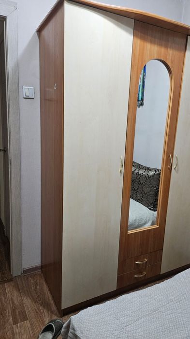 Продам  шифоньер