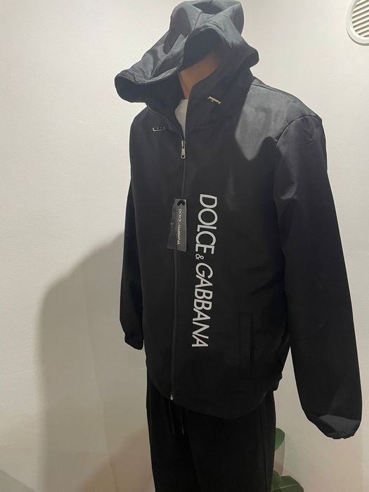 Jachete diferite modele si marimi