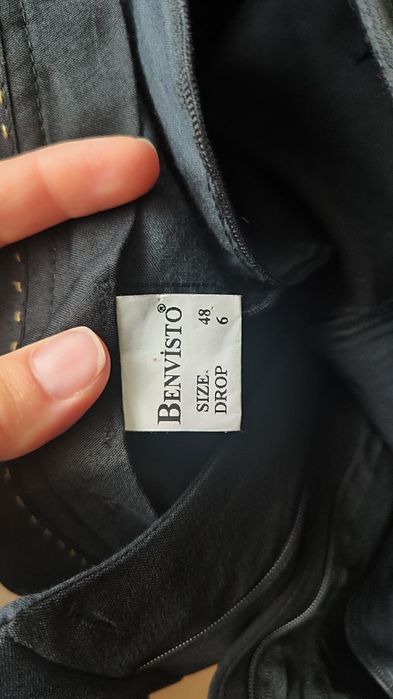 Мъжки костюм в черен цвят