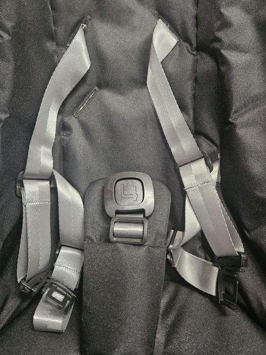 MamaRoo 5.0 черна + подложка за новородено