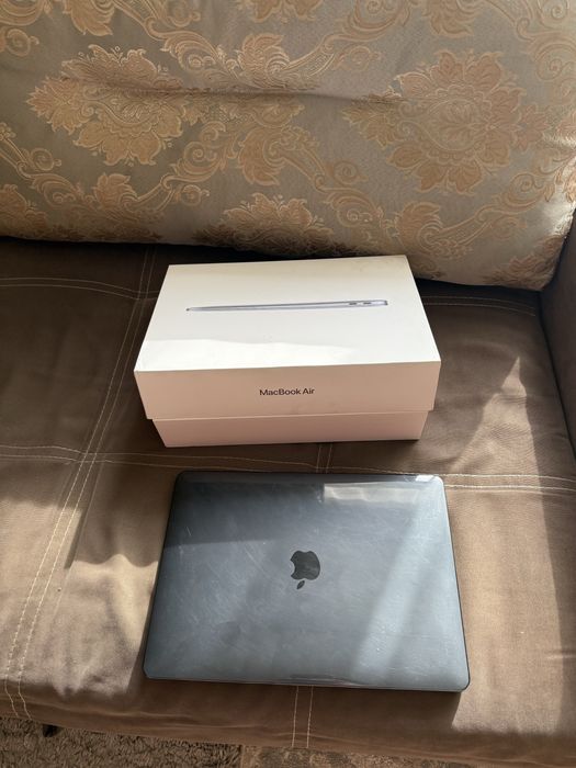 MacBook Air M1 256 gb