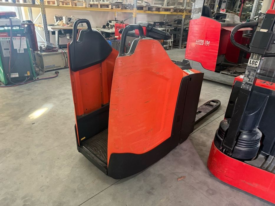 Transpaleta electrica Toyota LPE200