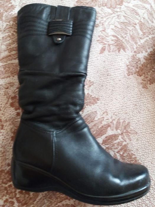 Продам сапоги в хорошем сострянии