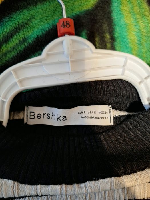Bluză scurtă Bershka